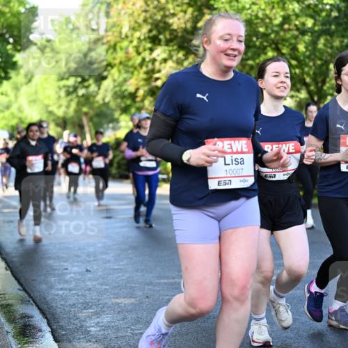 14.06.2026 - REWE Women's Run Dr. Thomas Lammeyer http://msf.ph/oto/9757684 14.06.2026 09:21:39 Laufen 10007, 57, 7, 006, 7 meine-sportfotos.de