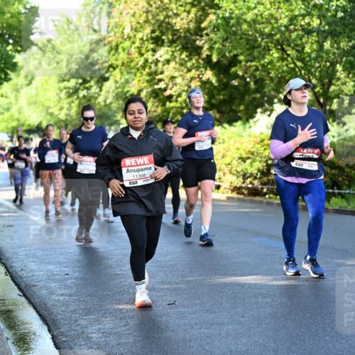 14.06.2026 - REWE Women's Run Dr. Thomas Lammeyer http://msf.ph/oto/9757720 14.06.2026 09:21:42 Laufen 11398, 57, 57 meine-sportfotos.de