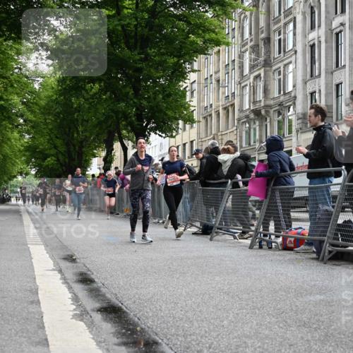 14.06.2026 - REWE Women's Run J. Mangold http://msf.ph/oto/9757734 14.06.2026 10:57:03 Ziel 5006, 5048, 5333, 5683, 5753, 5913, 5933 meine-sportfotos.de