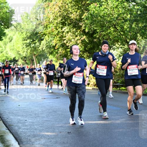 14.06.2026 - REWE Women's Run Dr. Thomas Lammeyer http://msf.ph/oto/9757913 14.06.2026 09:21:57 Laufen 10406, 11252, 10508, 57, 11181, 11180 meine-sportfotos.de
