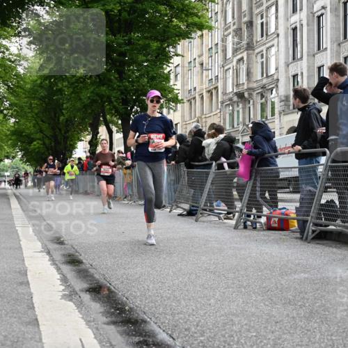 14.06.2026 - REWE Women's Run J. Mangold http://msf.ph/oto/9757972 14.06.2026 10:57:49 Ziel 5047, 5132, 5505, 5581, 5604, 5661, 5686, 5729 meine-sportfotos.de