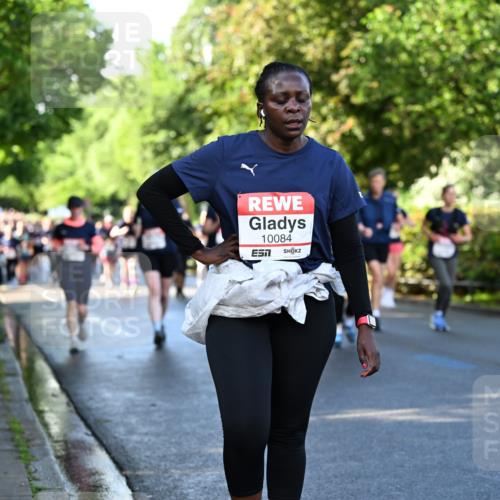 14.06.2026 - REWE Women's Run Dr. Thomas Lammeyer http://msf.ph/oto/9758115 14.06.2026 09:22:13 Laufen 10084 meine-sportfotos.de