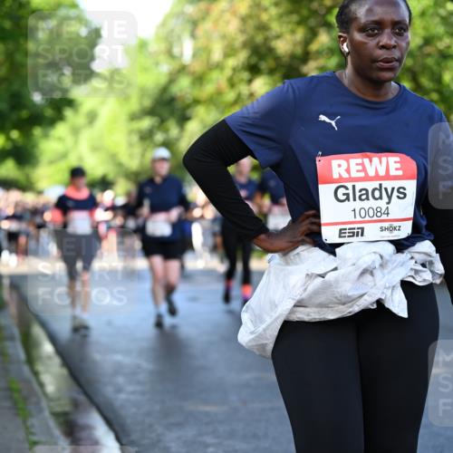 14.06.2026 - REWE Women's Run Dr. Thomas Lammeyer http://msf.ph/oto/9758127 14.06.2026 09:22:14 Laufen 10084 meine-sportfotos.de