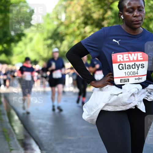 14.06.2026 - REWE Women's Run Dr. Thomas Lammeyer http://msf.ph/oto/9758129 14.06.2026 09:22:14 Laufen 10084 meine-sportfotos.de