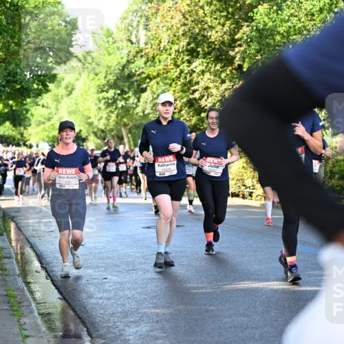 14.06.2026 - REWE Women's Run Dr. Thomas Lammeyer http://msf.ph/oto/9758136 14.06.2026 09:22:15 Laufen 11083, 10208, 10241, 10432, 57 meine-sportfotos.de