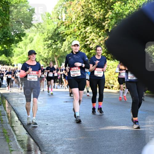 14.06.2026 - REWE Women's Run Dr. Thomas Lammeyer http://msf.ph/oto/9758138 14.06.2026 09:22:15 Laufen 8881, 11083, 10208, 10432, 7 meine-sportfotos.de