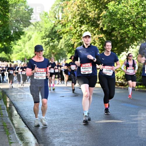 14.06.2026 - REWE Women's Run Dr. Thomas Lammeyer http://msf.ph/oto/9758149 14.06.2026 09:22:16 Laufen 11083, 7, 10208, 7, 10241, 10171, 7 meine-sportfotos.de