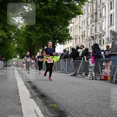 14.06.2026 - REWE Women's Run J. Mangold http://msf.ph/oto/9758443 14.06.2026 10:59:30 Ziel 5139, 5258, 5886, 5928, 6030, 6031 meine-sportfotos.de