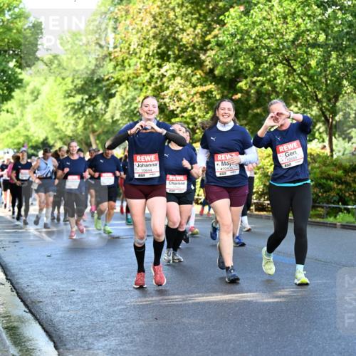 14.06.2026 - REWE Women's Run Dr. Thomas Lammeyer http://msf.ph/oto/9758536 14.06.2026 09:22:47 Laufen 10644, 10404, 10689 meine-sportfotos.de
