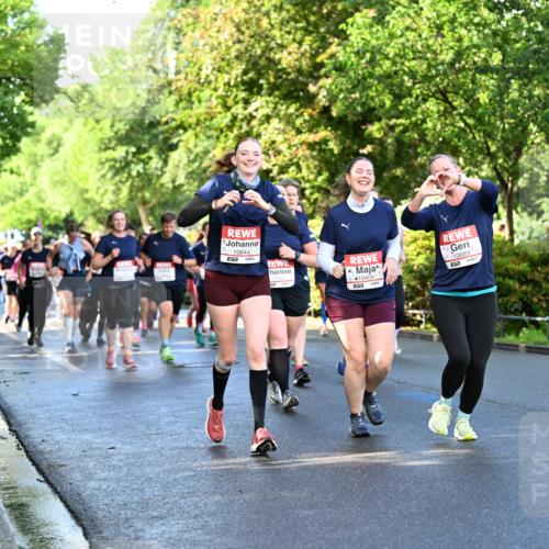 14.06.2026 - REWE Women's Run Dr. Thomas Lammeyer http://msf.ph/oto/9758538 14.06.2026 09:22:47 Laufen 10644, 7, 4, 10404, 10689, 57 meine-sportfotos.de