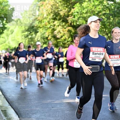 14.06.2026 - REWE Women's Run Dr. Thomas Lammeyer http://msf.ph/oto/9758656 14.06.2026 09:22:55 Laufen 10445, 7, 10053, 1 meine-sportfotos.de