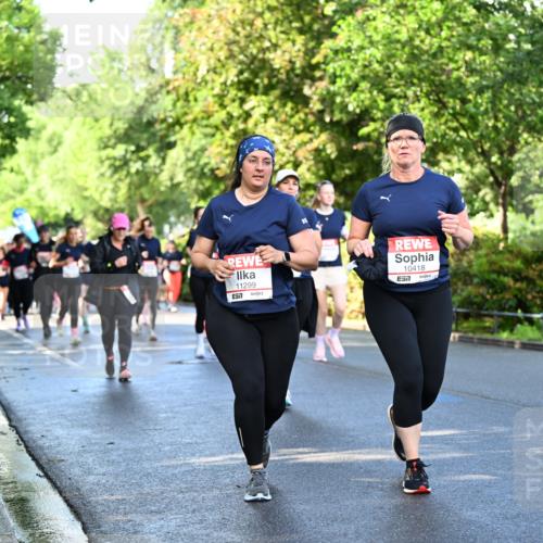 14.06.2026 - REWE Women's Run Dr. Thomas Lammeyer http://msf.ph/oto/9758727 14.06.2026 09:23:00 Laufen 11299, 57, 10418, 11127, 7, 10022 meine-sportfotos.de