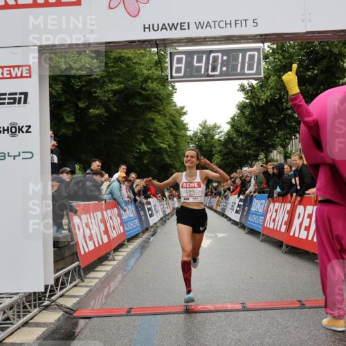 14.06.2026 - REWE Women's Run Strokosch-Dieckow http://msf.ph/oto/9759165 14.06.2026 09:40:33 Ziel 11517 meine-sportfotos.de