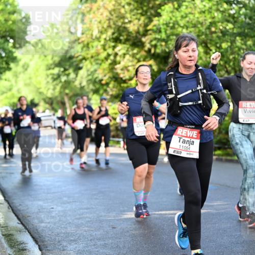 14.06.2026 - REWE Women's Run Dr. Thomas Lammeyer http://msf.ph/oto/9759347 14.06.2026 09:23:49 Laufen 11054, 57, 10570, 57 meine-sportfotos.de