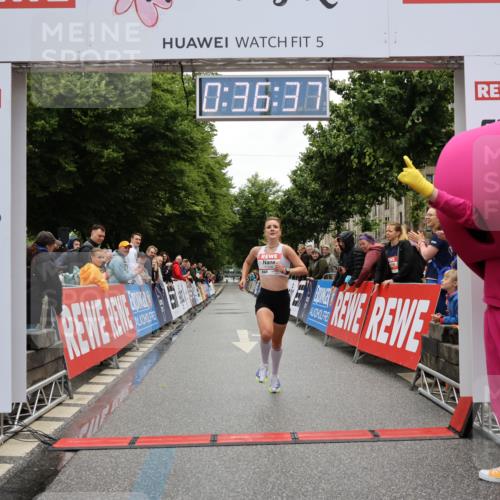 14.06.2026 - REWE Women's Run Strokosch-Dieckow http://msf.ph/oto/9759512 14.06.2026 09:37:00 Ziel 11246 meine-sportfotos.de