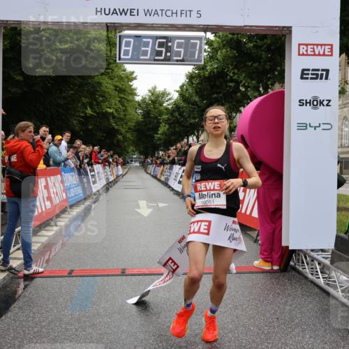14.06.2026 - REWE Women's Run Strokosch-Dieckow http://msf.ph/oto/9759587 14.06.2026 09:36:20 Ziel 10051 meine-sportfotos.de