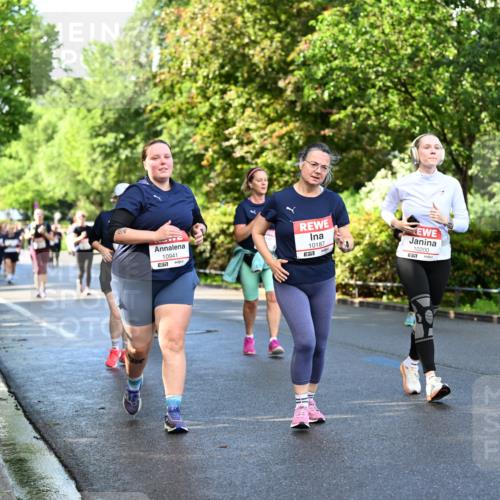 14.06.2026 - REWE Women's Run Dr. Thomas Lammeyer http://msf.ph/oto/9759698 14.06.2026 09:24:17 Laufen 10941, 7, 10187, 517, 10200, 7 meine-sportfotos.de