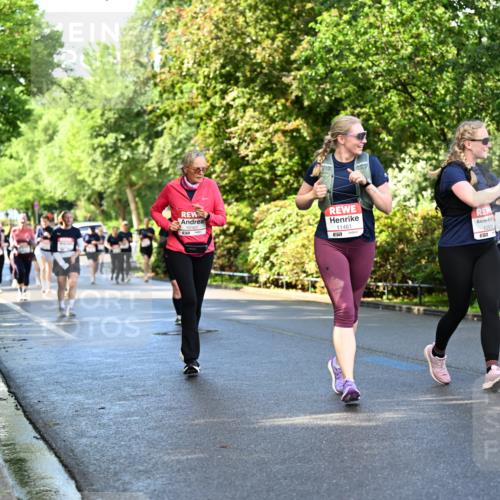 14.06.2026 - REWE Women's Run Dr. Thomas Lammeyer http://msf.ph/oto/9759838 14.06.2026 09:24:27 Laufen 10161, 11461, 7, 1050, 57 meine-sportfotos.de
