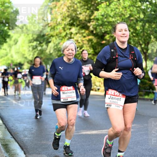 14.06.2026 - REWE Women's Run Dr. Thomas Lammeyer http://msf.ph/oto/9760019 14.06.2026 09:24:43 Laufen 10866, 57, 10865 meine-sportfotos.de