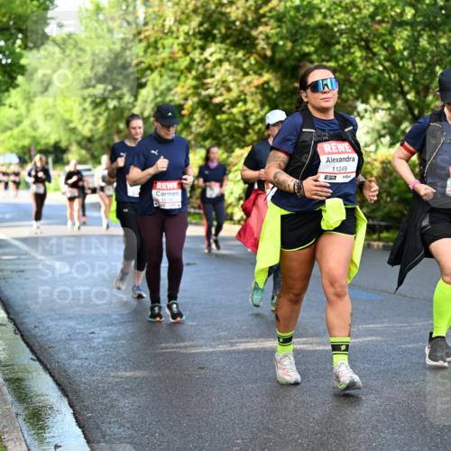 14.06.2026 - REWE Women's Run Dr. Thomas Lammeyer http://msf.ph/oto/9760101 14.06.2026 09:24:51 Laufen 11249, 7, 10714, 10185 meine-sportfotos.de