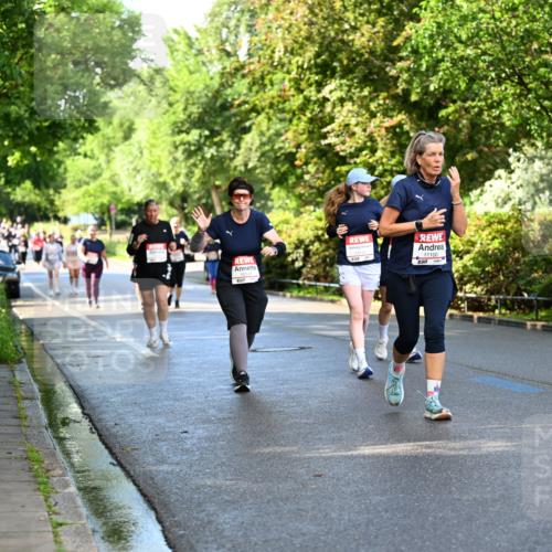 14.06.2026 - REWE Women's Run Dr. Thomas Lammeyer http://msf.ph/oto/9760340 14.06.2026 09:25:23 Laufen 10141, 11100 meine-sportfotos.de