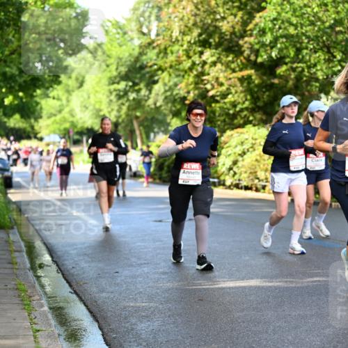 14.06.2026 - REWE Women's Run Dr. Thomas Lammeyer http://msf.ph/oto/9760357 14.06.2026 09:25:25 Laufen 10141, 57, 11100 meine-sportfotos.de