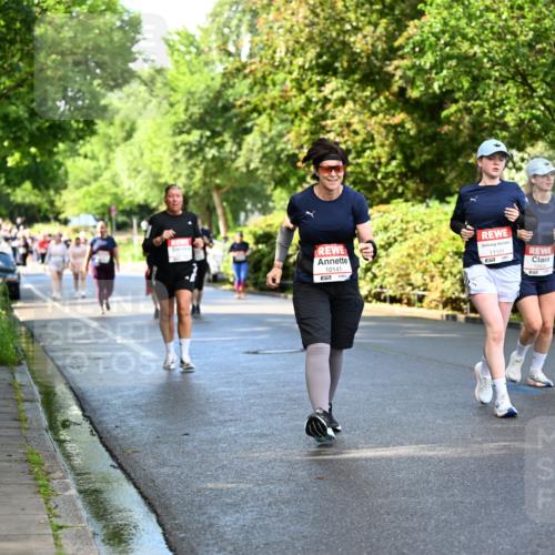 14.06.2026 - REWE Women's Run Dr. Thomas Lammeyer http://msf.ph/oto/9760359 14.06.2026 09:25:25 Laufen 10141, 11151, 11100, 57 meine-sportfotos.de