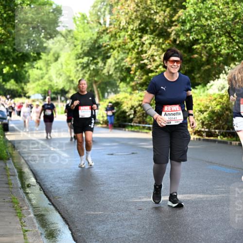 14.06.2026 - REWE Women's Run Dr. Thomas Lammeyer http://msf.ph/oto/9760363 14.06.2026 09:25:26 Laufen 10141, 11151, 57 meine-sportfotos.de
