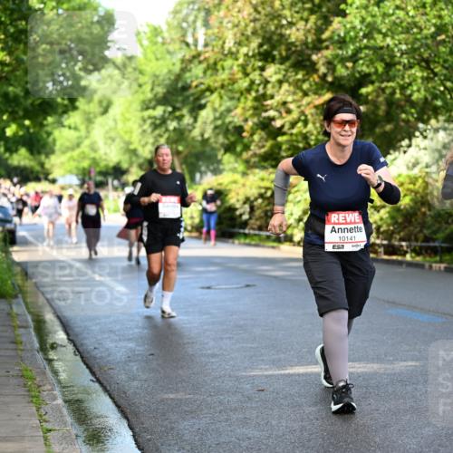 14.06.2026 - REWE Women's Run Dr. Thomas Lammeyer http://msf.ph/oto/9760368 14.06.2026 09:25:26 Laufen 10141, 11151, 7, 10630 meine-sportfotos.de