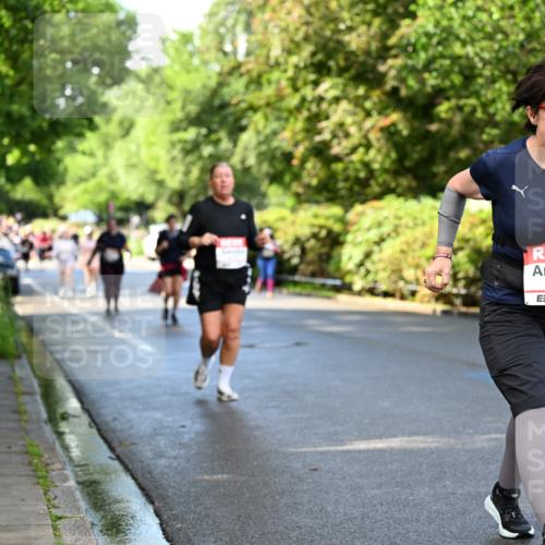14.06.2026 - REWE Women's Run Dr. Thomas Lammeyer http://msf.ph/oto/9760381 14.06.2026 09:25:27 Laufen 10141 meine-sportfotos.de