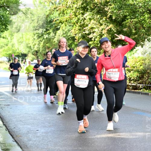 14.06.2026 - REWE Women's Run Dr. Thomas Lammeyer http://msf.ph/oto/9760562 14.06.2026 09:25:57 Laufen 10562, 11484, 657, 11364, 35, 23 meine-sportfotos.de