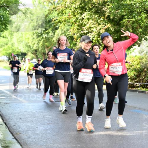 14.06.2026 - REWE Women's Run Dr. Thomas Lammeyer http://msf.ph/oto/9760564 14.06.2026 09:25:57 Laufen 10562, 11484, 57, 11364, 110 meine-sportfotos.de