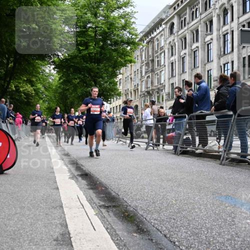 14.06.2026 - REWE Women's Run J. Mangold http://msf.ph/oto/9760575 14.06.2026 11:04:27 Ziel 5185, 5273, 5298, 5408, 5513, 5545, 5573, 5639, 5725, 5797, 5810, 5819, 5963, 6058 meine-sportfotos.de