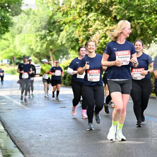 14.06.2026 - REWE Women's Run Dr. Thomas Lammeyer http://msf.ph/oto/9760595 14.06.2026 09:26:00 Laufen 11203, 0562, 10681, 10560, 57 meine-sportfotos.de