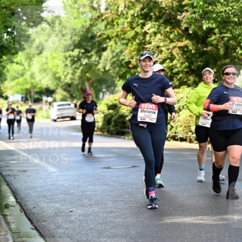 14.06.2026 - REWE Women's Run Dr. Thomas Lammeyer http://msf.ph/oto/9760686 14.06.2026 09:26:06 Laufen 10437, 57, 11216, 7, 10607, 57 meine-sportfotos.de