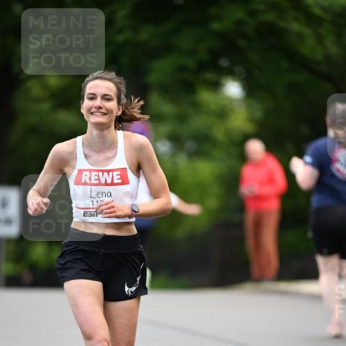 14.06.2026 - REWE Women's Run Dr. Thomas Lammeyer http://msf.ph/oto/9760825 14.06.2026 09:29:37 Laufen 11 meine-sportfotos.de