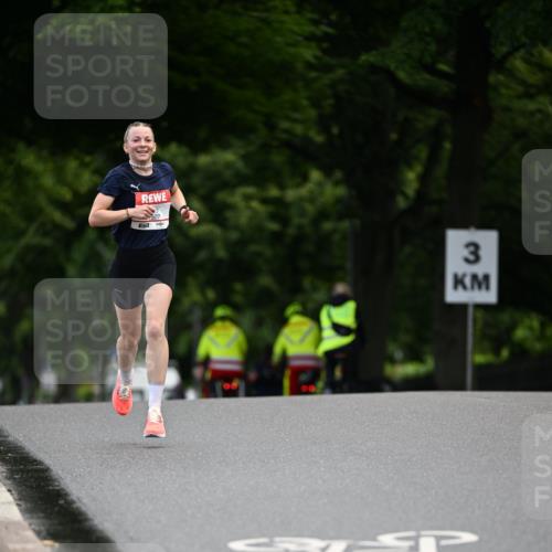 14.06.2026 - REWE Women's Run Dr. Thomas Lammeyer http://msf.ph/oto/9760836 14.06.2026 09:30:02 Laufen 51, 507, 3 meine-sportfotos.de