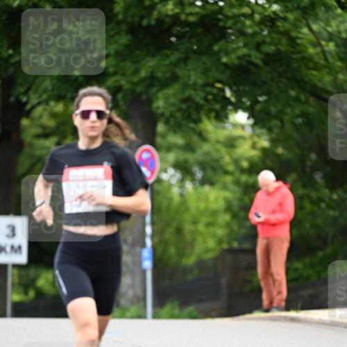 14.06.2026 - REWE Women's Run Dr. Thomas Lammeyer http://msf.ph/oto/9760915 14.06.2026 09:30:21 Laufen 3 meine-sportfotos.de