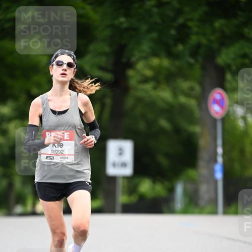 14.06.2026 - REWE Women's Run Dr. Thomas Lammeyer http://msf.ph/oto/9760992 14.06.2026 09:31:20 Laufen 10992 meine-sportfotos.de