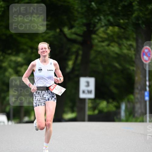 14.06.2026 - REWE Women's Run Dr. Thomas Lammeyer http://msf.ph/oto/9761056 14.06.2026 09:31:35 Laufen 11508, 7, 3 meine-sportfotos.de