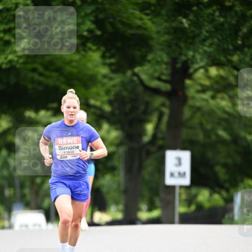 14.06.2026 - REWE Women's Run Dr. Thomas Lammeyer http://msf.ph/oto/9761103 14.06.2026 09:31:45 Laufen 10848, 57, 3 meine-sportfotos.de