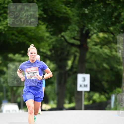 14.06.2026 - REWE Women's Run Dr. Thomas Lammeyer http://msf.ph/oto/9761105 14.06.2026 09:31:45 Laufen 10848, 7, 3 meine-sportfotos.de
