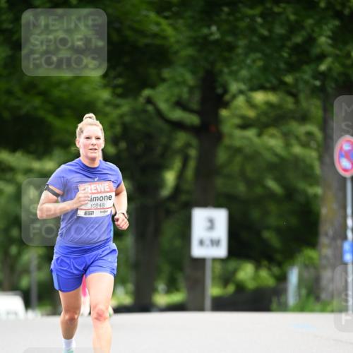 14.06.2026 - REWE Women's Run Dr. Thomas Lammeyer http://msf.ph/oto/9761110 14.06.2026 09:31:45 Laufen 10848, 3 meine-sportfotos.de