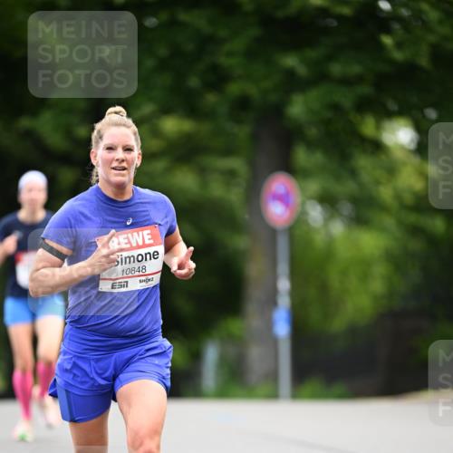 14.06.2026 - REWE Women's Run Dr. Thomas Lammeyer http://msf.ph/oto/9761127 14.06.2026 09:31:47 Laufen 10848, 7 meine-sportfotos.de