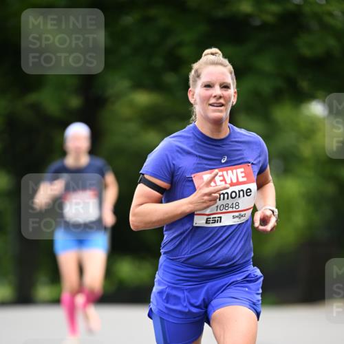 14.06.2026 - REWE Women's Run Dr. Thomas Lammeyer http://msf.ph/oto/9761139 14.06.2026 09:31:47 Laufen 10848, 7 meine-sportfotos.de
