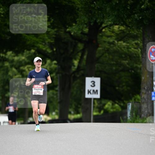 14.06.2026 - REWE Women's Run Dr. Thomas Lammeyer http://msf.ph/oto/9761173 14.06.2026 09:31:59 Laufen 10859, 5, 3 meine-sportfotos.de
