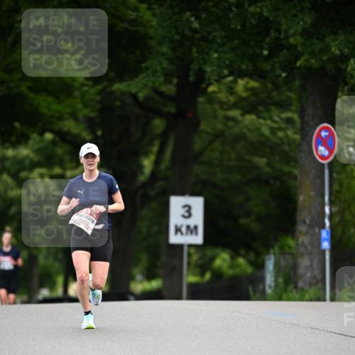 14.06.2026 - REWE Women's Run Dr. Thomas Lammeyer http://msf.ph/oto/9761183 14.06.2026 09:31:59 Laufen 10859 meine-sportfotos.de