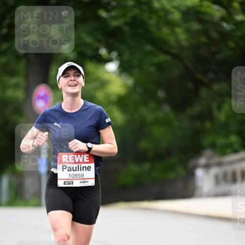 14.06.2026 - REWE Women's Run Dr. Thomas Lammeyer http://msf.ph/oto/9761227 14.06.2026 09:32:03 Laufen 10859 meine-sportfotos.de