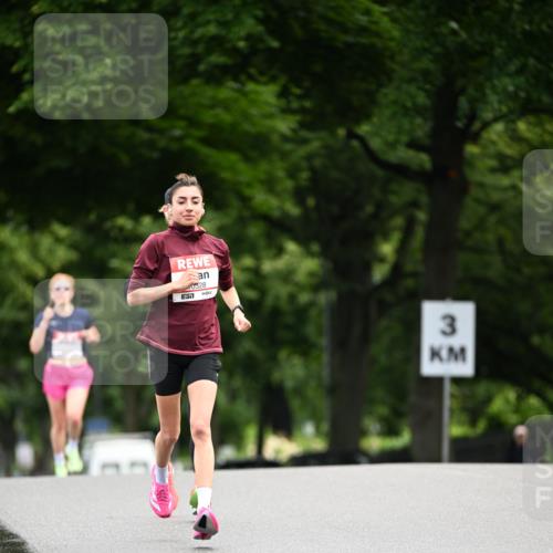 14.06.2026 - REWE Women's Run Dr. Thomas Lammeyer http://msf.ph/oto/9761318 14.06.2026 09:32:19 Laufen 0328, 7, 3 meine-sportfotos.de