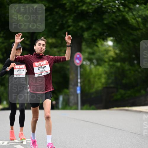 14.06.2026 - REWE Women's Run Dr. Thomas Lammeyer http://msf.ph/oto/9761344 14.06.2026 09:32:21 Laufen 10481, 10328 meine-sportfotos.de